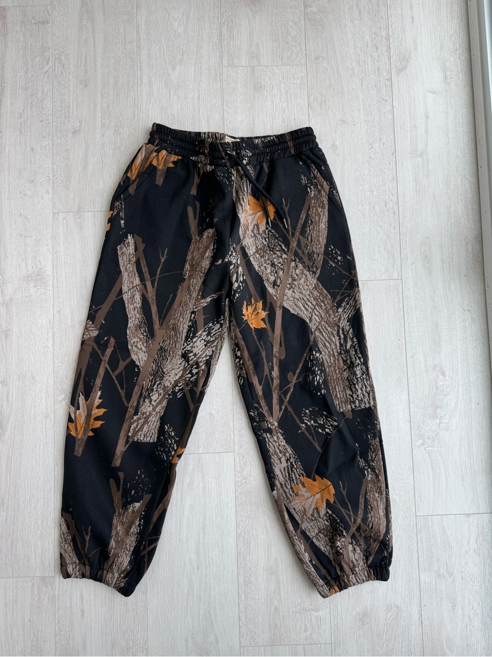 Men's Real Tree Camo “Art & Motion” Joggers